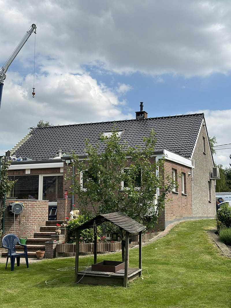 Project Image /images/projecten/dakbedekking-lessins/14.jpg