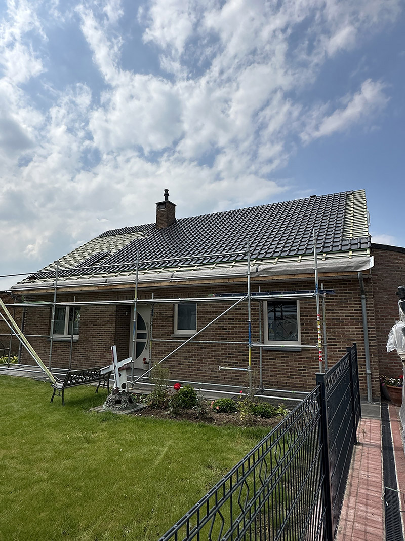 Project Image /images/projecten/dakbedekking-lessins/7.jpg